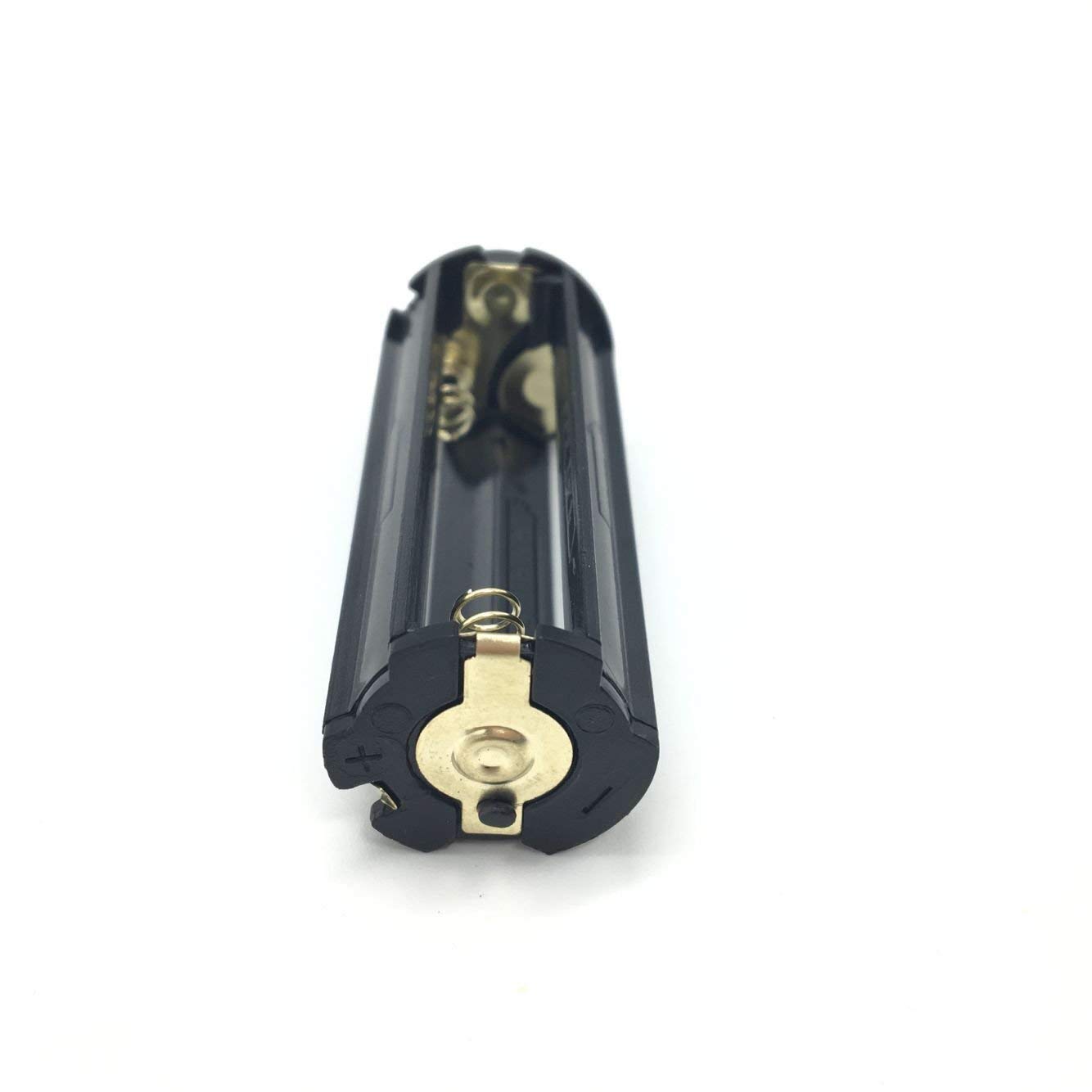 Cafurty Plastic 3xAAA Battery Adapter Tube 3pcs for Handheld Flashligh — Our hands-on testing setup for guide to picking multitool
