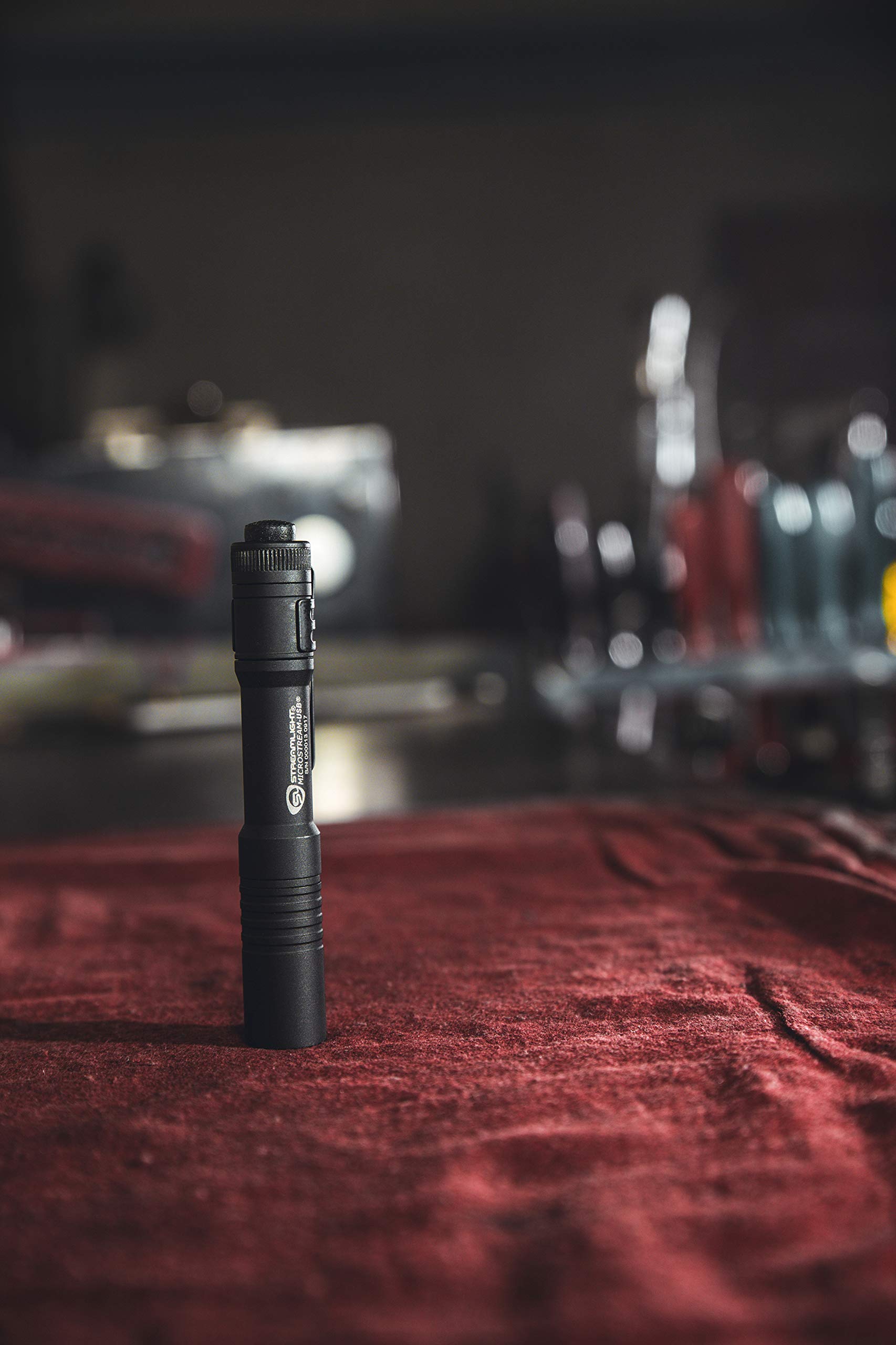 Streamlight 66601 MicroStream USB 250-Lumen 1150-Candela EDC Ultra-Com — Real-world performance testing in action